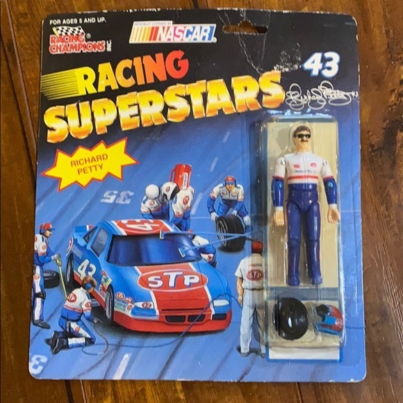 Racing Superstars 43 Richard Petty‎ in package - Picture 1 of 3